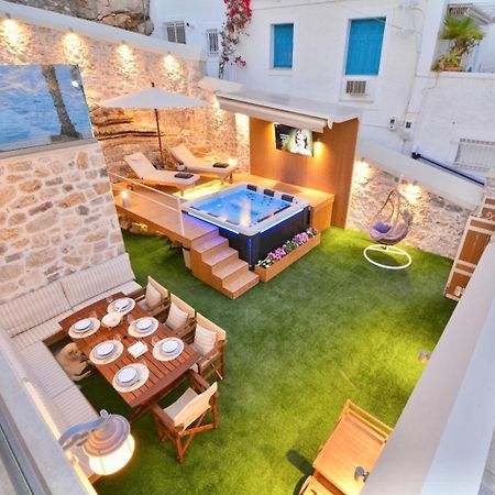 Villasonboard Rock Villa 3 Bed, 3 Bath, Jacuzzi, Seaside Ερμιόνη Εξωτερικό φωτογραφία