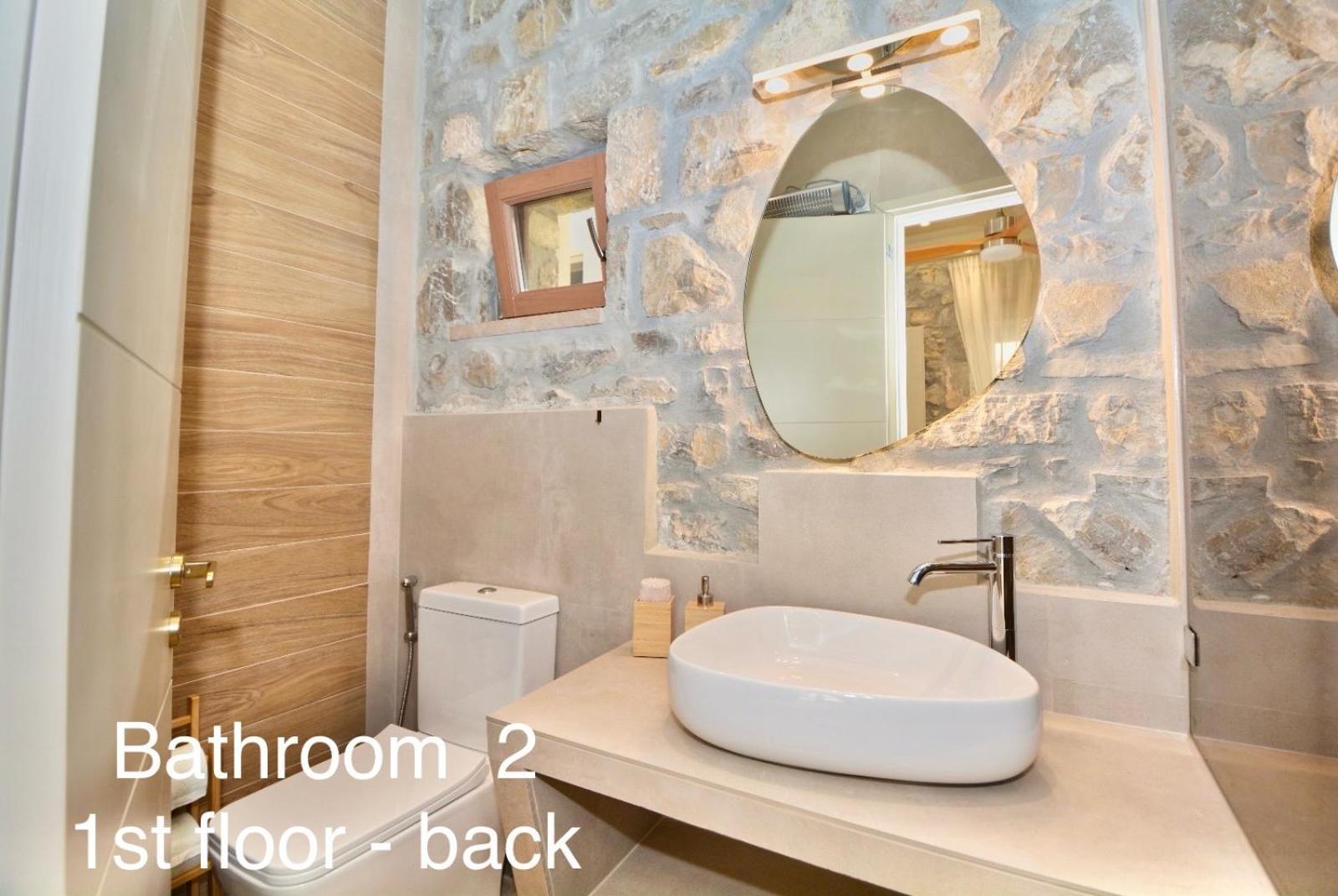 Villasonboard Rock Villa 3 Bed, 3 Bath, Jacuzzi, Seaside Ερμιόνη Εξωτερικό φωτογραφία